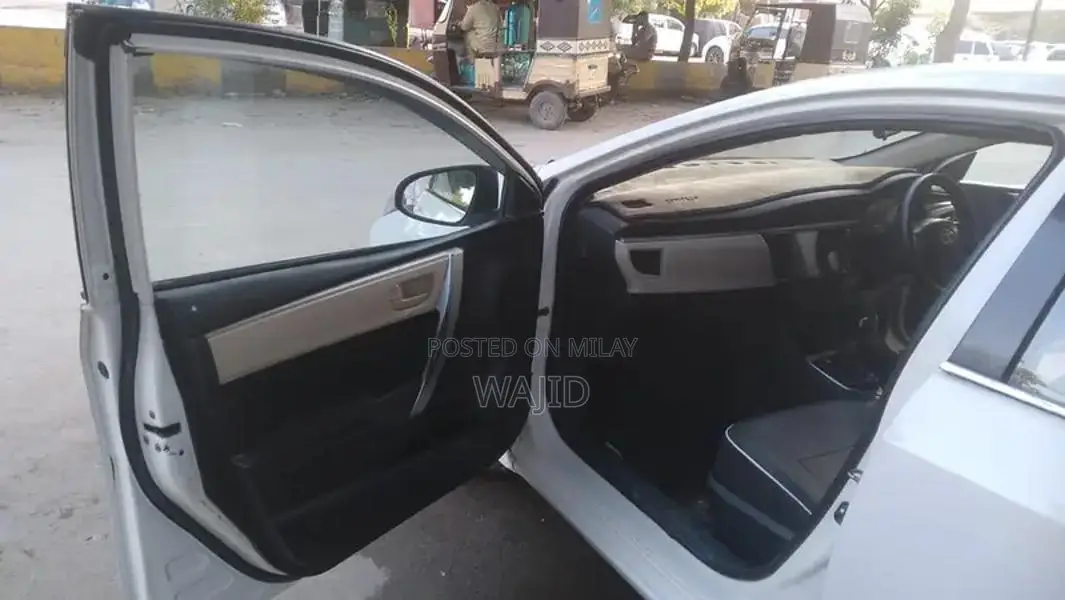 Toyota Corolla GLI Sedan - Low Mileage Well-Maintained Vehicle