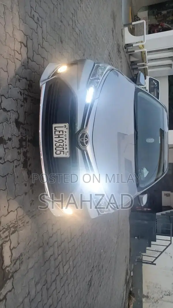 Toyota Corolla GLI 2015 Sedan Automatic Transmission