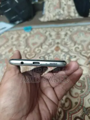 High-Performance Smartphone with Large Storage