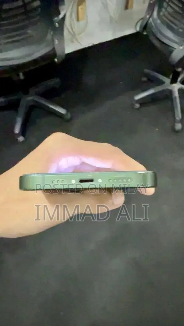 iPhone 13 Alpine Green 128GB Excellent Condition