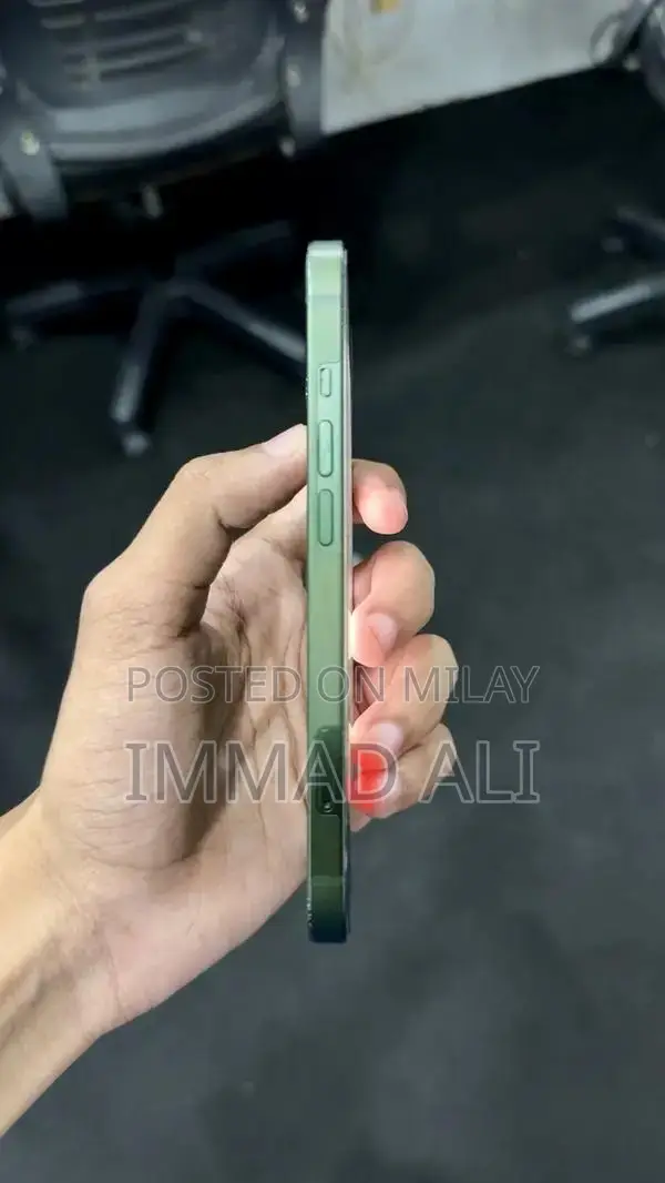 iPhone 13 Alpine Green 128GB Excellent Condition