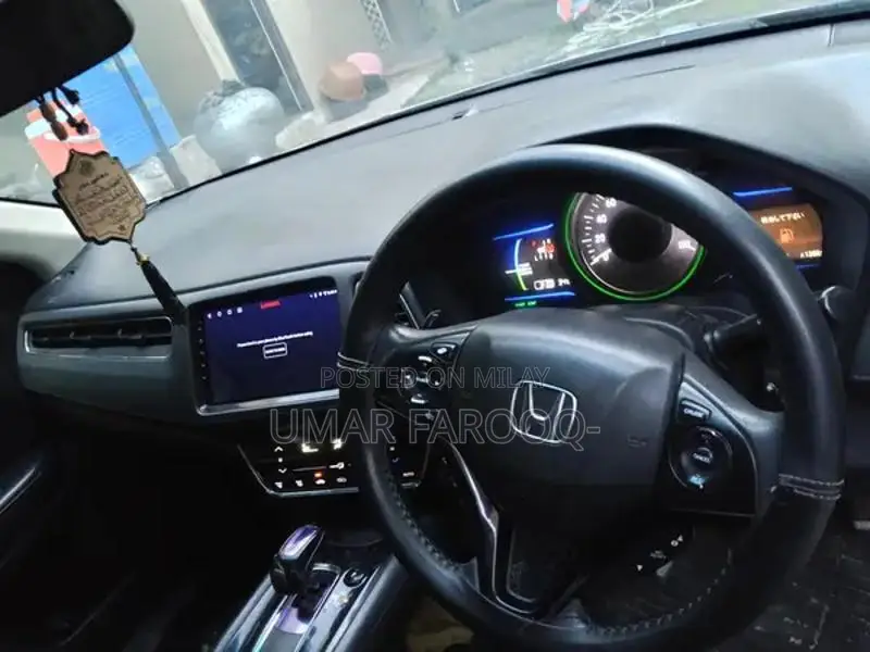 Honda Vezel Hybrid SUV - 2013 Model, Imported and Registered