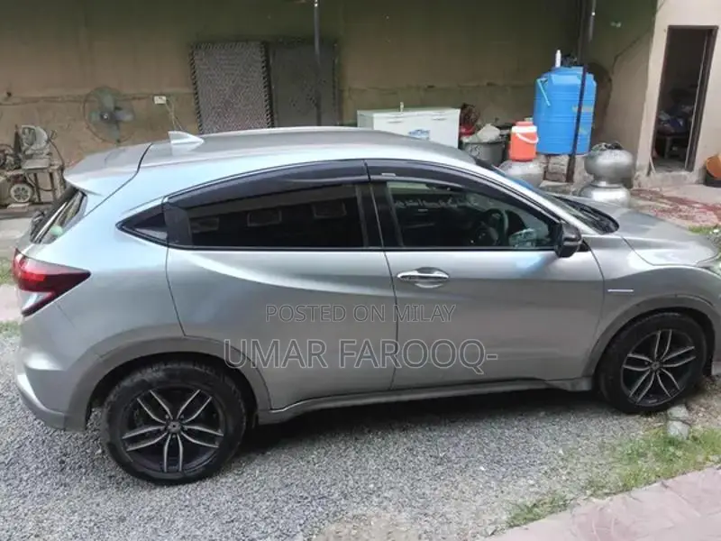 Honda Vezel Hybrid SUV - 2013 Model, Imported and Registered