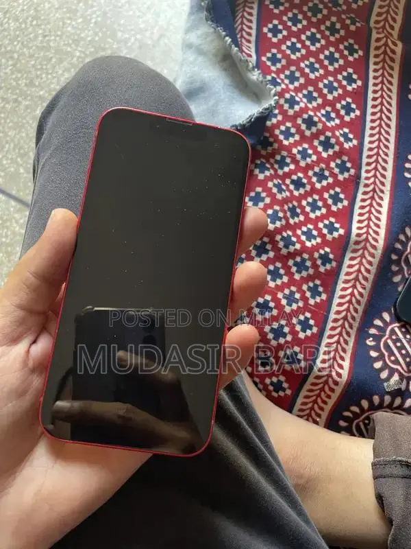 iPhone 13 128GB Product Red Smartphone