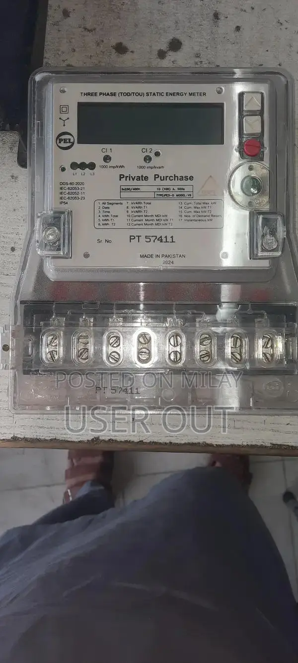 3-Phase Electric Submeter for Precise Power Monitoring
