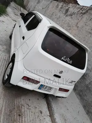 Photo - Alto VXR Antique No-Touch Compact Car