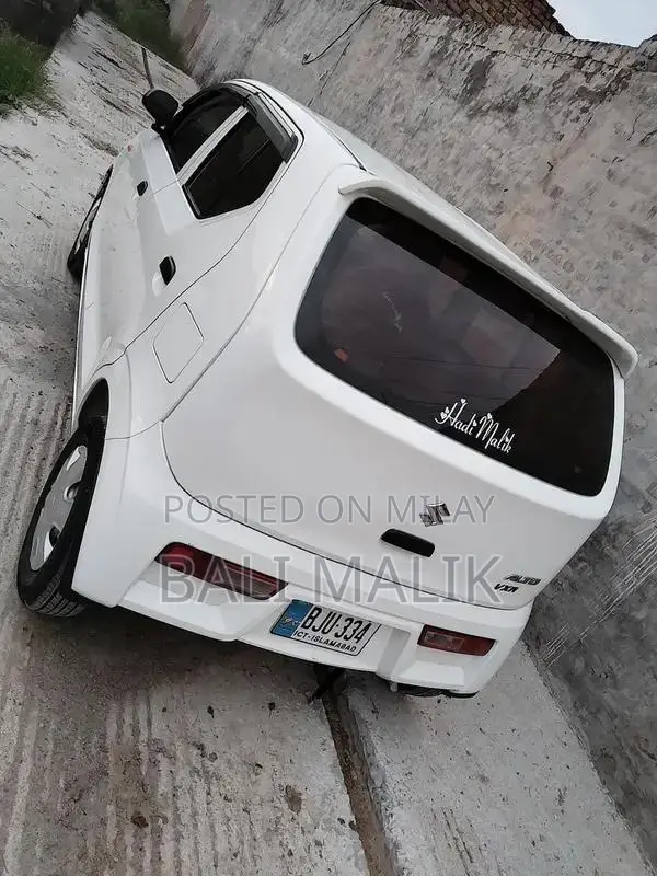 Alto VXR Antique No-Touch Compact Car