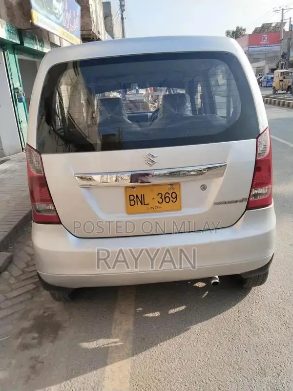 Suzuki Wagon R VXL Compact City Hatchback