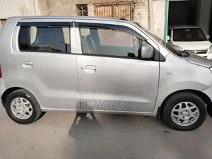 Suzuki Wagon R VXL Compact City Hatchback