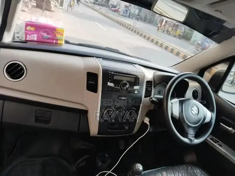 Suzuki Wagon R VXL Compact City Hatchback