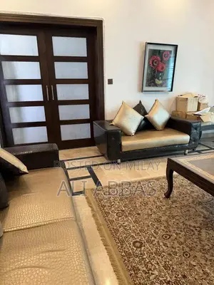 7-Seater Comfortable Living Room Sofa Set in Excellent Condition