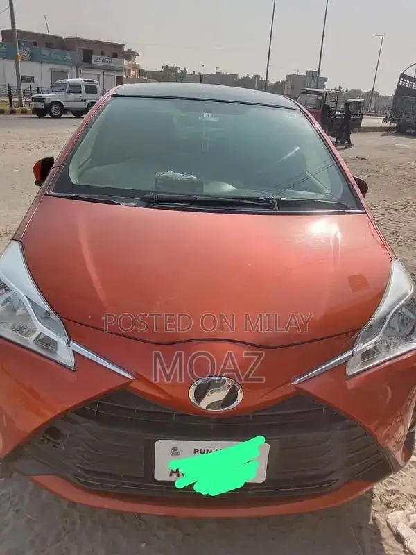 Toyota Vitz 2017 Imported Compact Hatchback