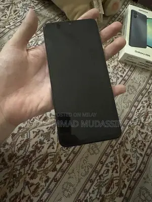 Samsung A06 Smartphone - 4GB RAM, 64GB Storage, Pristine Condition