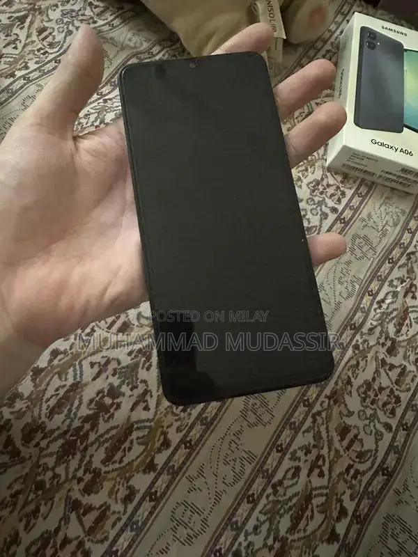 Samsung A06 Smartphone - 4GB RAM, 64GB Storage, Pristine Condition