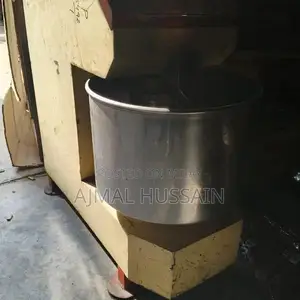 Commercial Heavy-Duty Dough Mixer - 8 kg Capacity