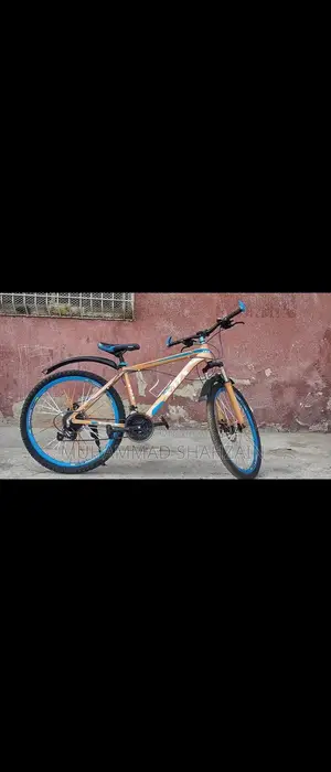 XMX 26-Inch Mountain Bicycle with 7-Speed Shimano Gears