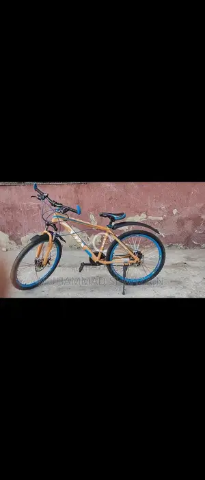 XMX 26-Inch Mountain Bicycle with 7-Speed Shimano Gears