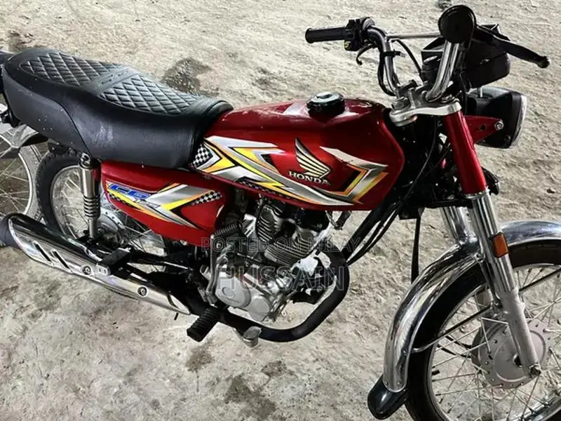 Honda 125cc Motorcycle - Reliable Two-Wheeler