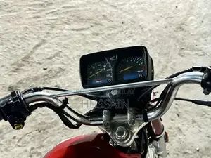 Honda 125cc Motorcycle - Reliable Two-Wheeler