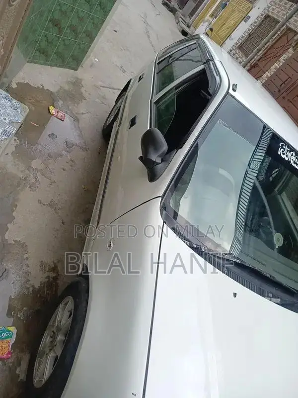 Well-Maintained Vehicle with New Battery and Recently Serviced Engine