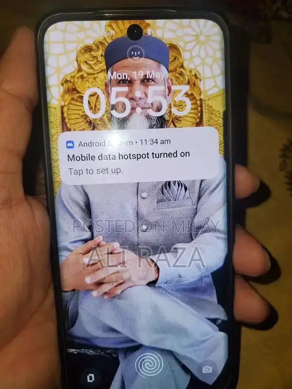 High-Performance 5G Smartphone with Excellent Camera