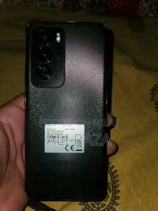 High-Performance 5G Smartphone with Excellent Camera