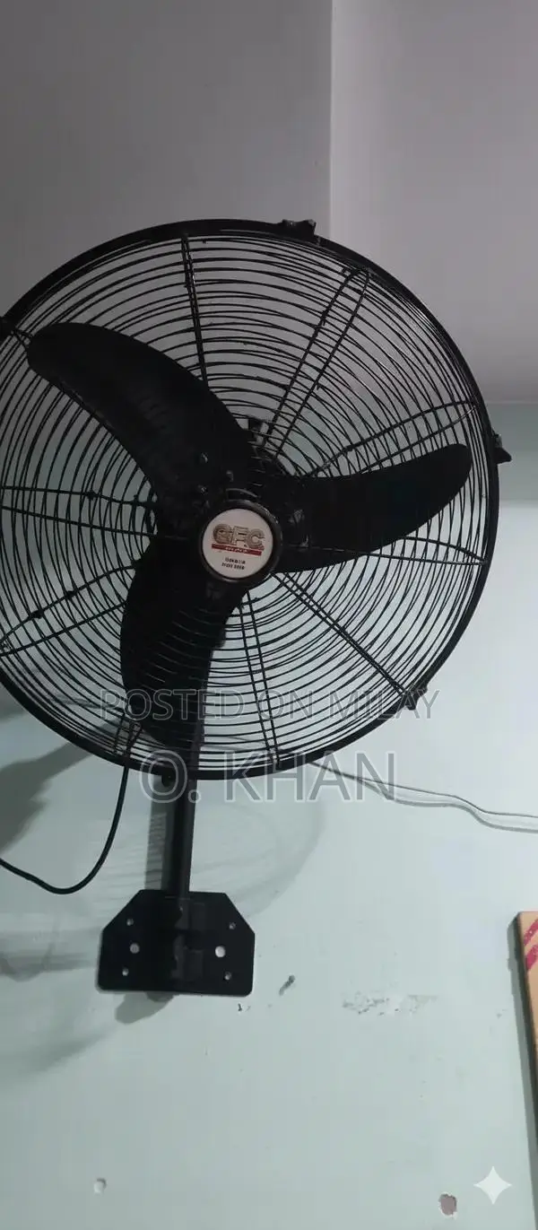 GFC 20-Inch Wall-Mounted Bracket Fan