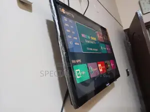 Samsung 32-inch Android Smart LED TV with Wall Mount