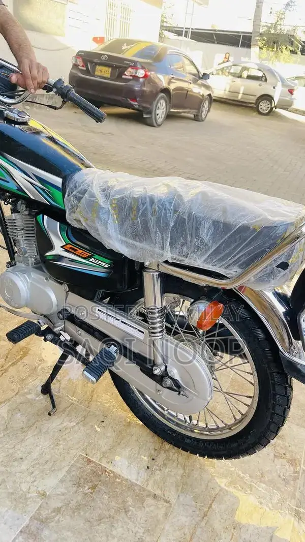 Honda CG 125 2023 Motorcycle - Black Edition