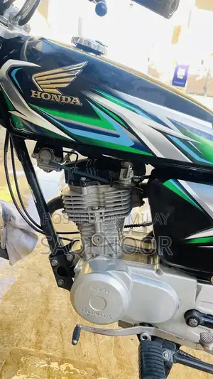 Honda CG 125 2023 Motorcycle - Black Edition