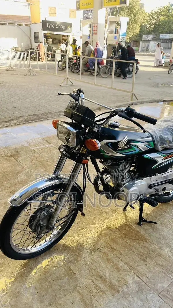 Honda CG 125 2023 Motorcycle - Black Edition