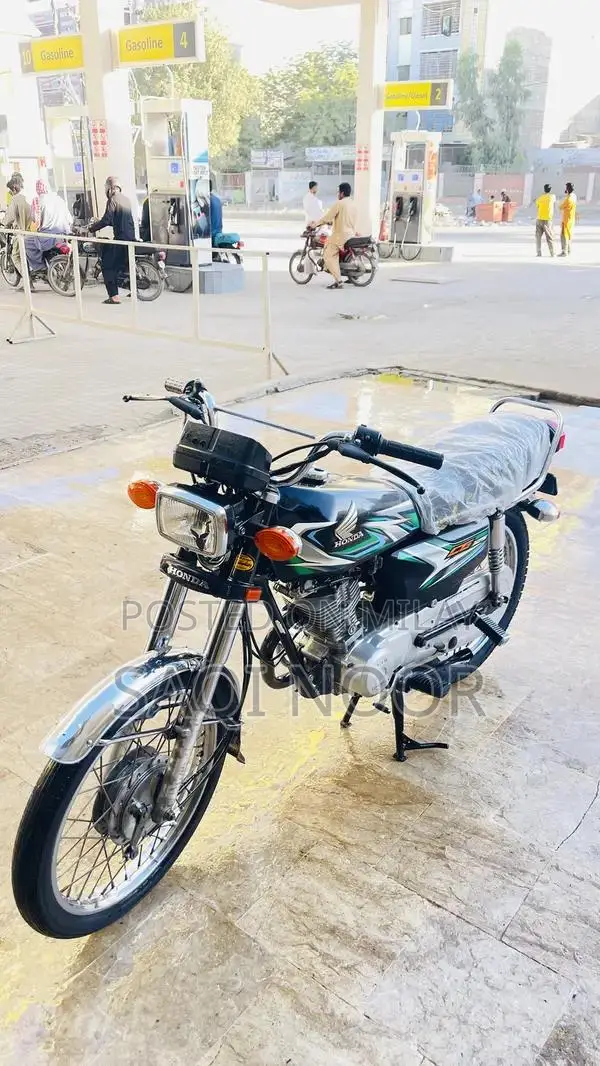 Honda CG 125 2023 Motorcycle - Black Edition