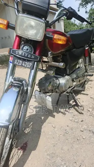 Photo - United Aircraft Model 2025: Well-Maintained Vintage Plane, Original Fu