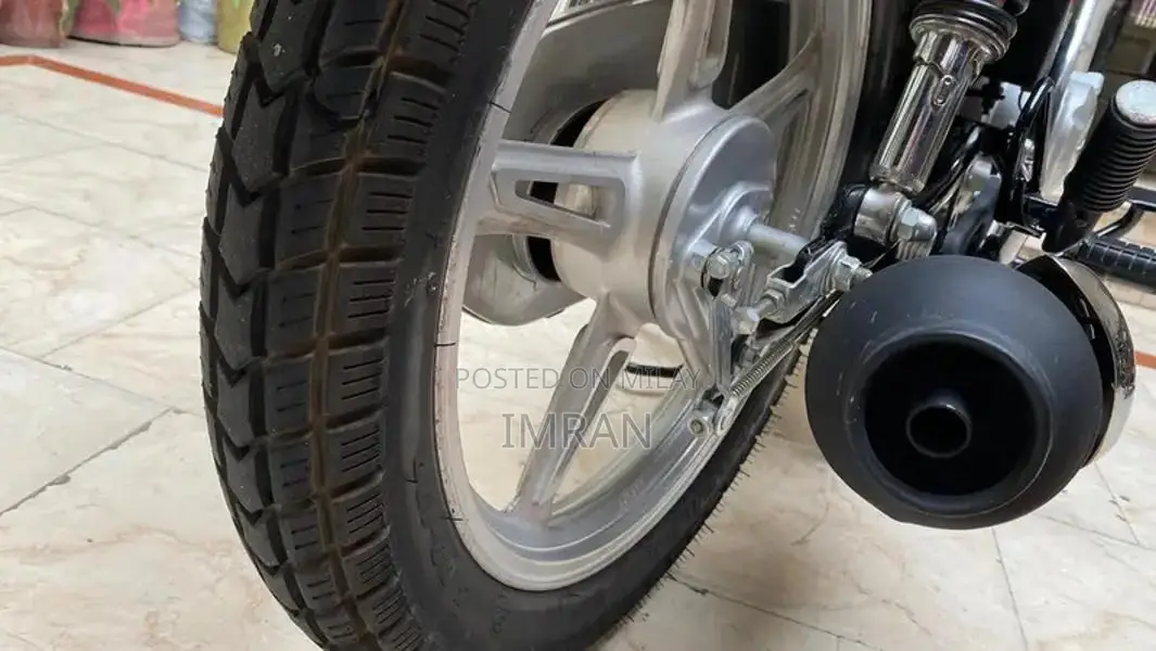 Suzuki 110 Motorcycle - Well-Maintained Classic Ride