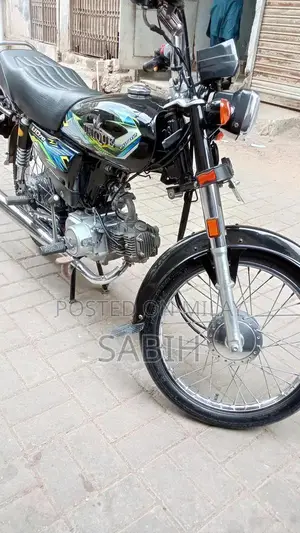 70cc Small Displacement Motorcycle with Recent Registration