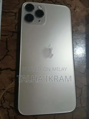 Photo - Apple iPhone 11 Pro 64GB Smartphone