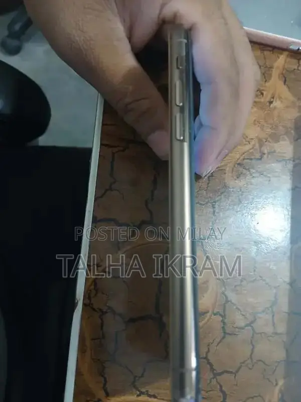 Apple iPhone 11 Pro 64GB Smartphone