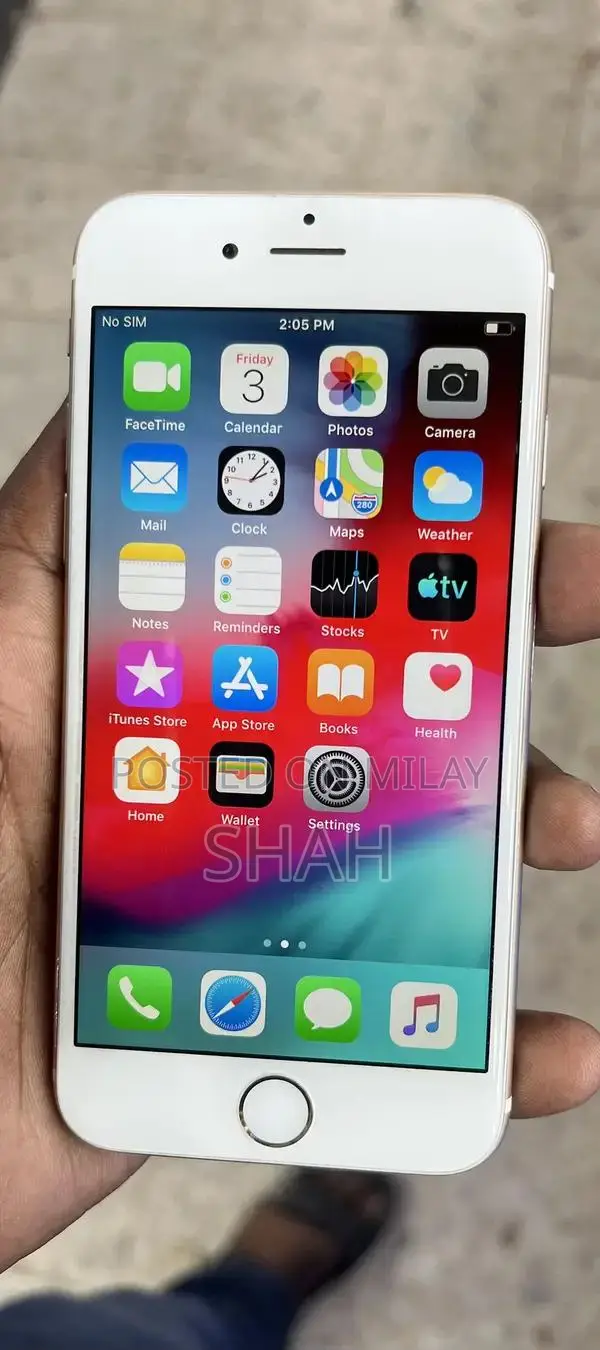 Pre-Owned iPhone 6 64GB Gold Smartphone