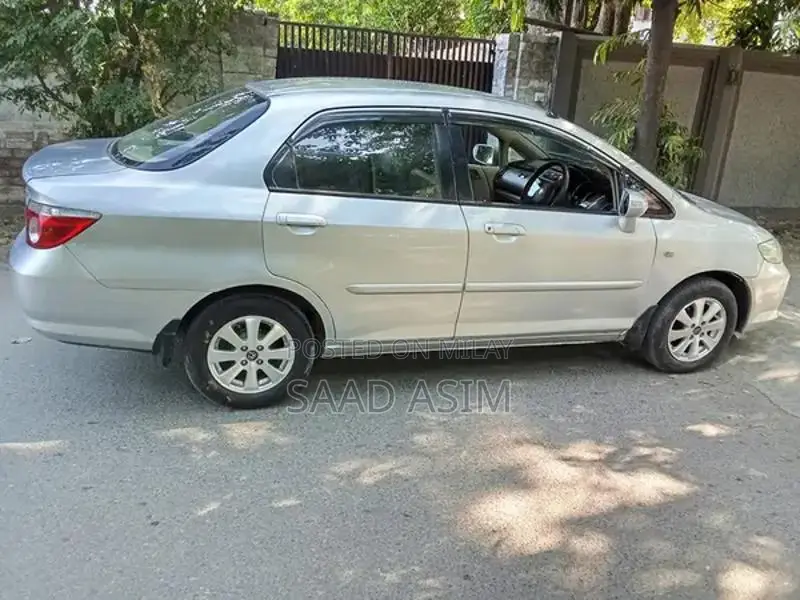 Low Maintenance Brand New Vehicle with Excellent Condition