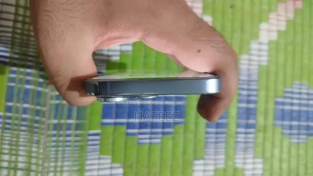 Apple iPhone 13 Pro Unlocked Smartphone Premium Condition