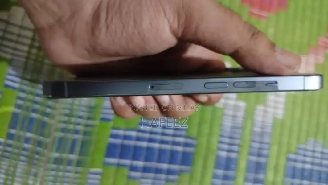 Apple iPhone 13 Pro Unlocked Smartphone Premium Condition