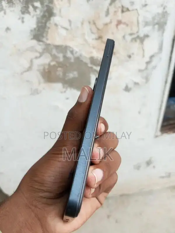 6+2 Smartphone Urgent Sale Excellent Condition