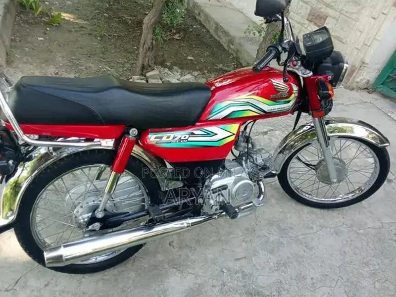 Honda CD70 Motorcycle - Reliable Single Cylinder Commuter