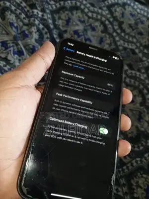 Used iPhone 11 64GB Smartphone with Good Battery