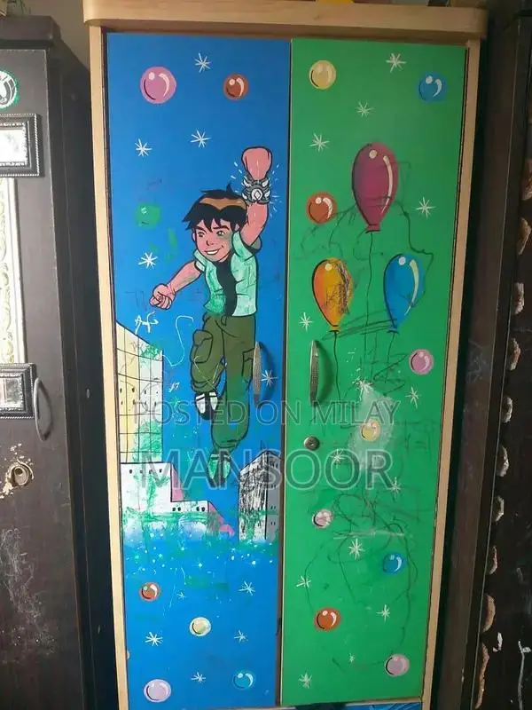 Single Wardrobe with Missing Keys, Good Condition