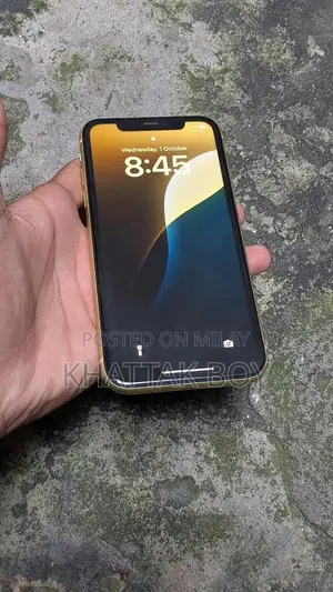 Apple iPhone 11 64GB Smartphone Water Resistant Excellent Condition