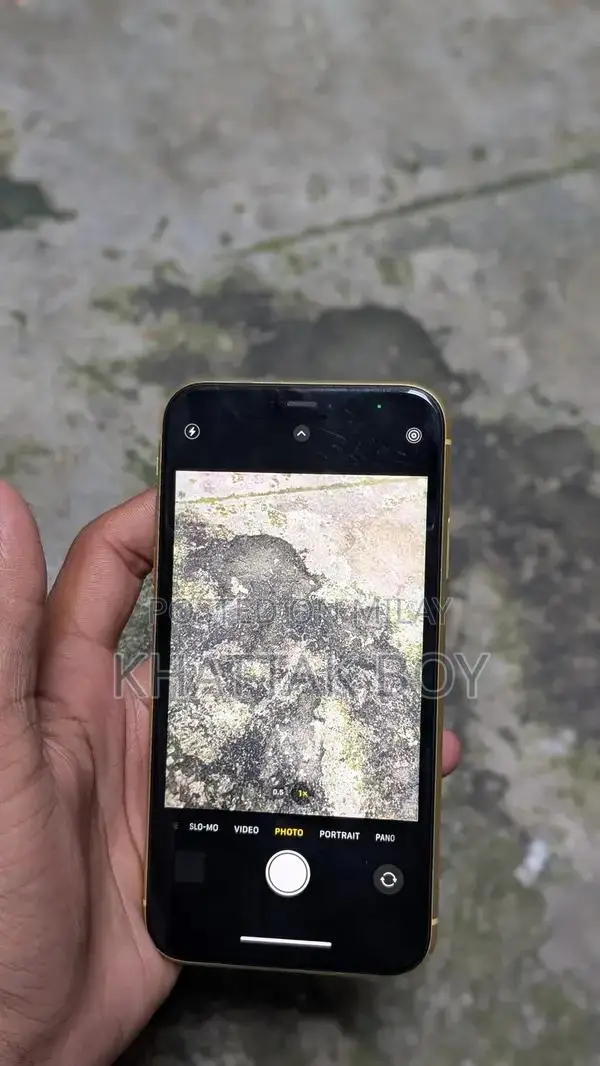 Apple iPhone 11 64GB Smartphone Water Resistant Excellent Condition