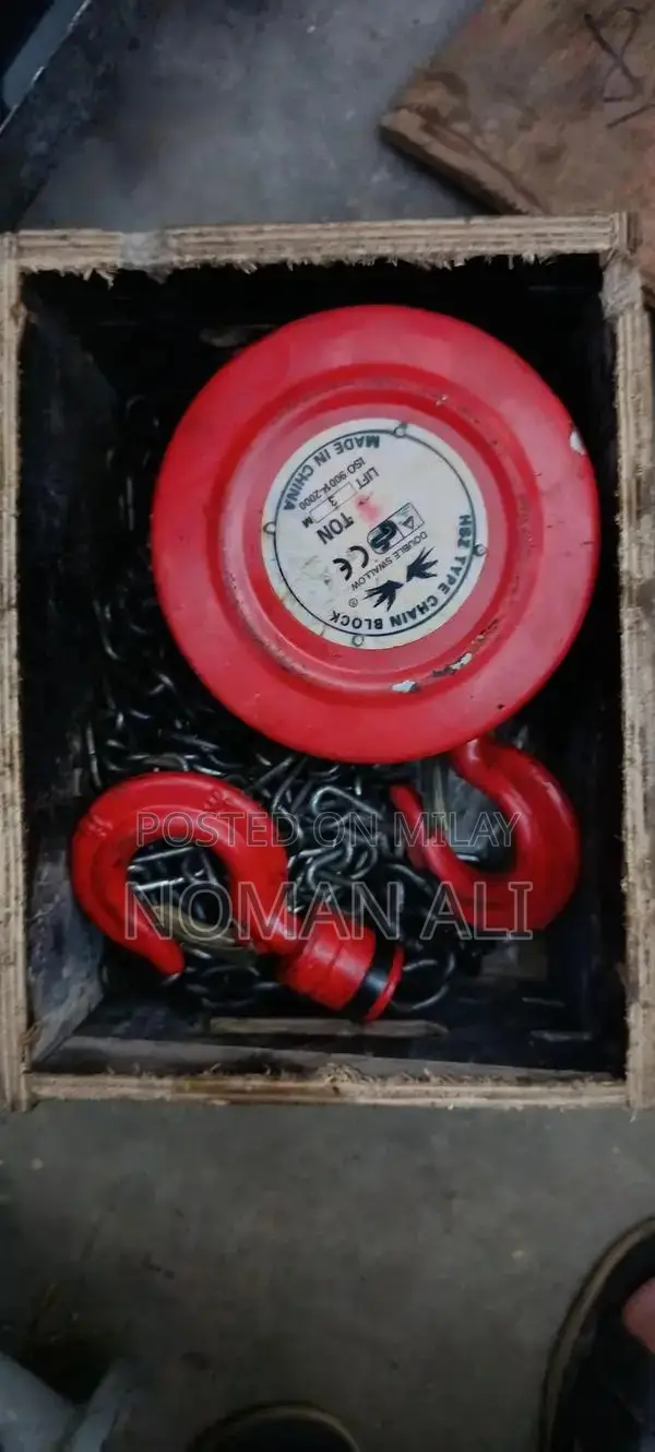 Professional Automotive Mechanic Tool Kit - Essential Workshop Equipme