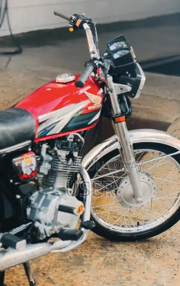 Honda 125cc Motorcycle 2023 Model - Excellent Condition