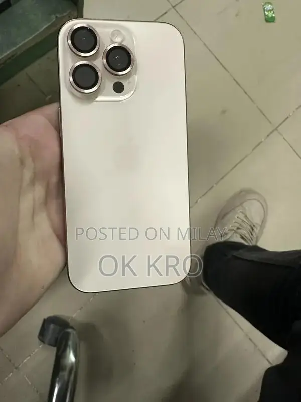 Factory Unlocked Desert Color iPhone with Dual SIM Support